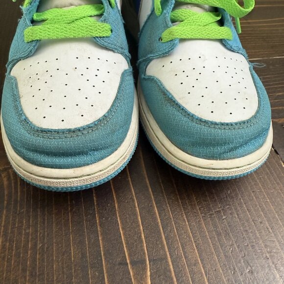 Nike Air Jordan 1 Mid SE Sprite Blue GS DA8010-400 Size 6.5Y - Picture 13 of 13